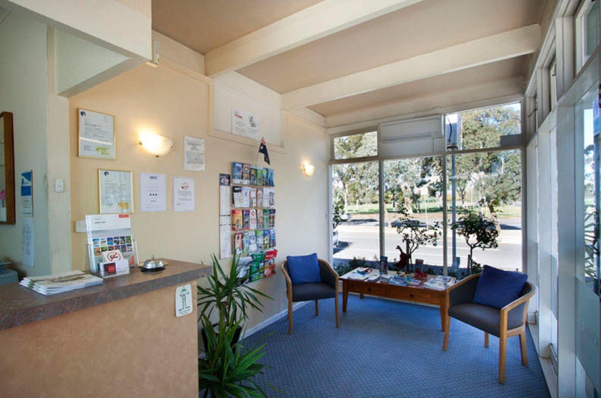 Parkville Motel Melbourne Exterior photo